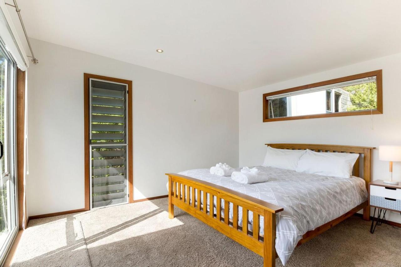 Karaka Sanctuary With Spa Pool By Waiheke Unlimited Oneroa Стая снимка